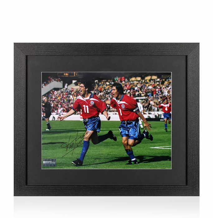 icons Marcelo Salas Signed Chile Photo In Black Wooden Frame: 1998 FIFA World Cup Goal vs Italy