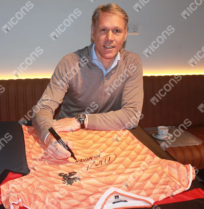 Icons Marco Van Basten Front Signed Netherlands 1988 Home Shirt In Classic Frame
