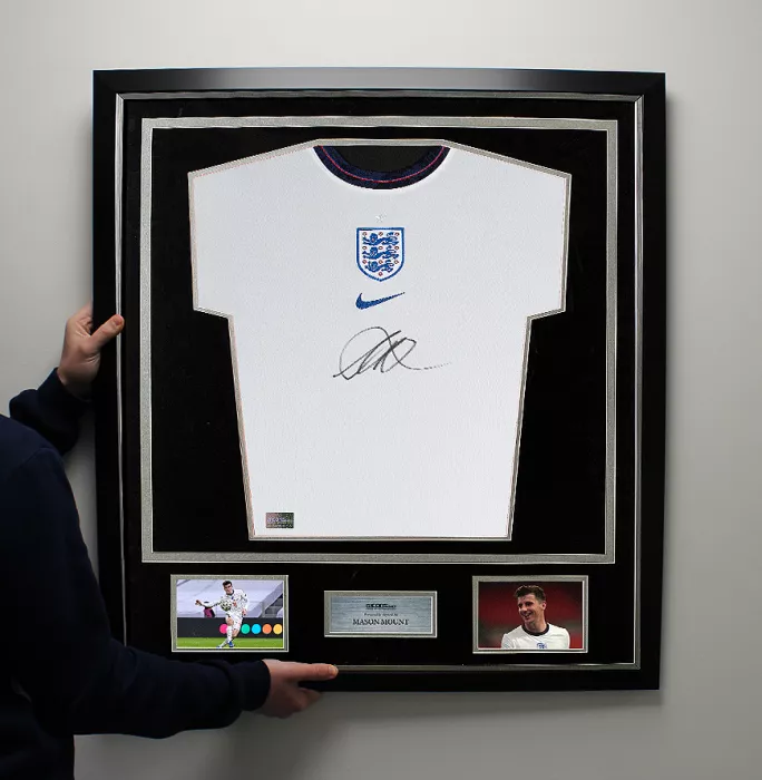 Icons Mason Mount Front Signed England 2020-21 Home Shirt In Classic Frame