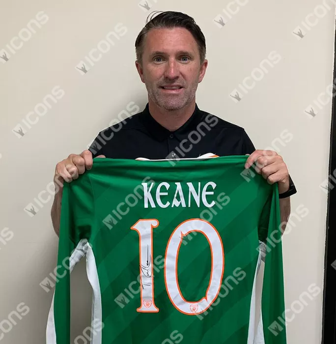 Icons MATCH ISSUE Robbie Keane Back Signed Republic Of Ireland 2016-17 Home Shirt In Classic Frame