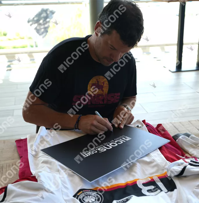 Icons Michael Ballack Front Signed Germany 2005-07 Home Shirt - 98 Apps 42 Goals Inscription In Classic Frame