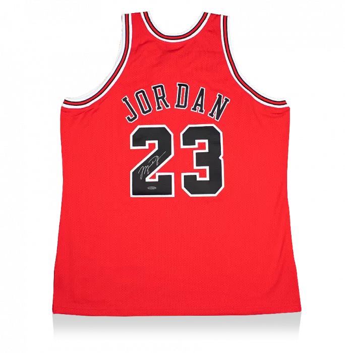 Icons Michael Jordan Signed And Framed Chicago Bulls 1997-98 Away Jersey