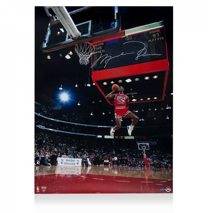 Icons Michael Jordan Signed Chicago Bulls Photo: Slam Dunk