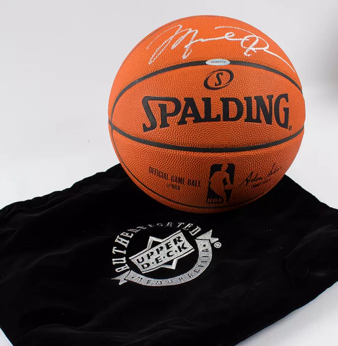 Icons Michael Jordan Signed Spalding NBA Basketball