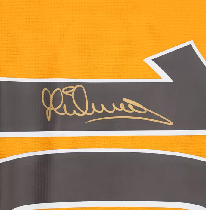 Icons Michael Owen Back Signed Liverpool 2000-01 Away Shirt In Hero Frame: Option 1