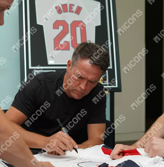 Icons Michael Owen Front Signed England 1998 Home Shirt In Deluxe Packaging