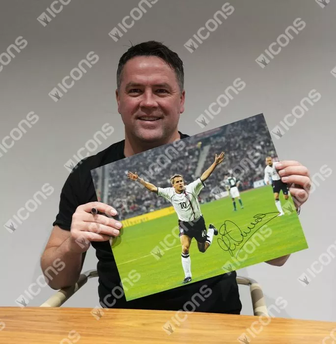 Icons Michael Owen Liverpool & Michael Owen England Signed Photos In Dual Photo Frame