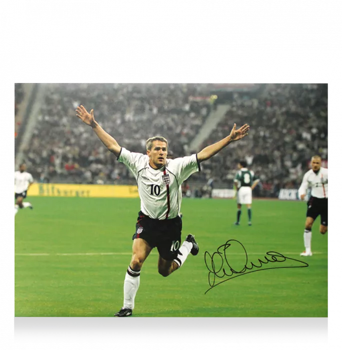 Icons Michael Owen Signed England Photo In Black Wooden Frame: Goal Celebration Vs Germany