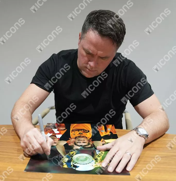 Icons Michael Owen Signed Liverpool FC Photo In Black Wooden Frame: FA Cup Winner