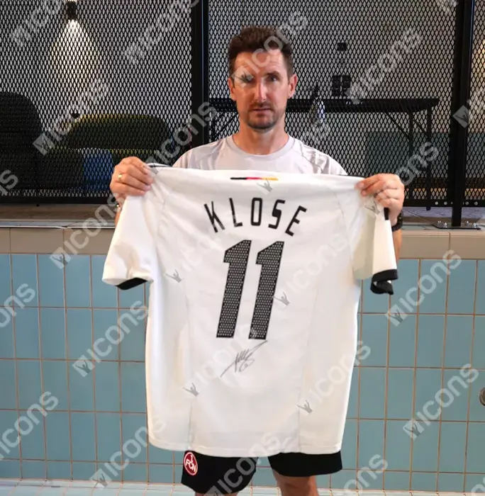 Icons Miroslav Klose Back Signed Germany 2002-04 Home Shirt In Classic Frame