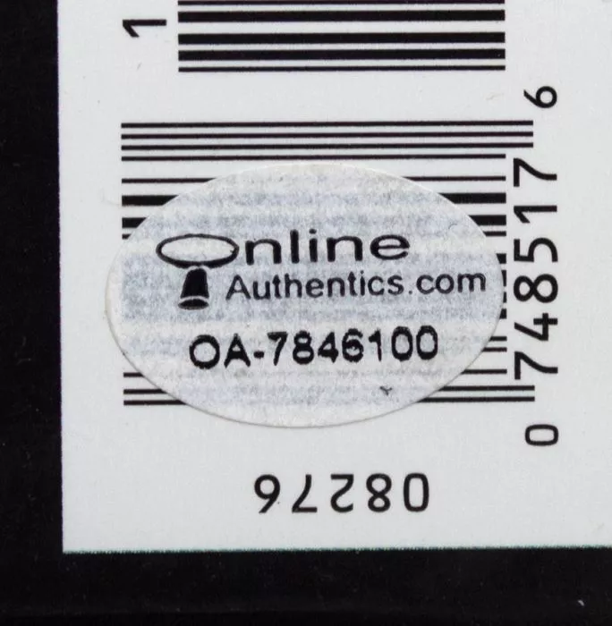 Icons Muhammad Ali Signed Esquire Magazine - October 2003 (OA-7846100)
