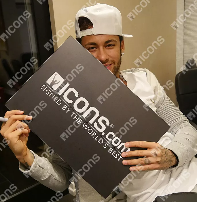 Icons Neymar Jr Signed Card And Paris Saint-Germain Photo Frame: Option 3