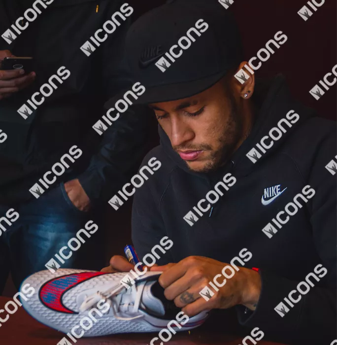 Icons Neymar Jr Signed White Nike Hypervenom Boot In Bubble Frame: Option 1