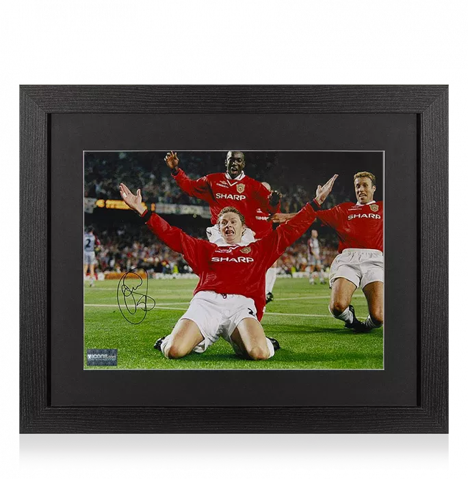 icons Ole Gunnar Solskjaer Signed Manchester United Photo In Black Wooden Frame: 1999 UEFA Champions League Final Celebration