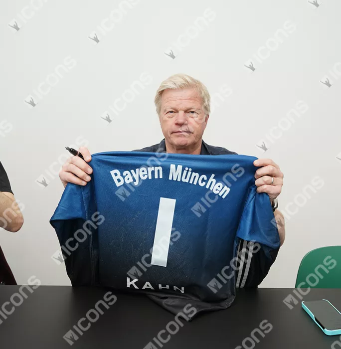 Icons Oliver Kahn Back Signed FC Bayern Munich 2002-03 Goalkeeper Shirt - Der Titan Inscription In Hero Frame: Option 1