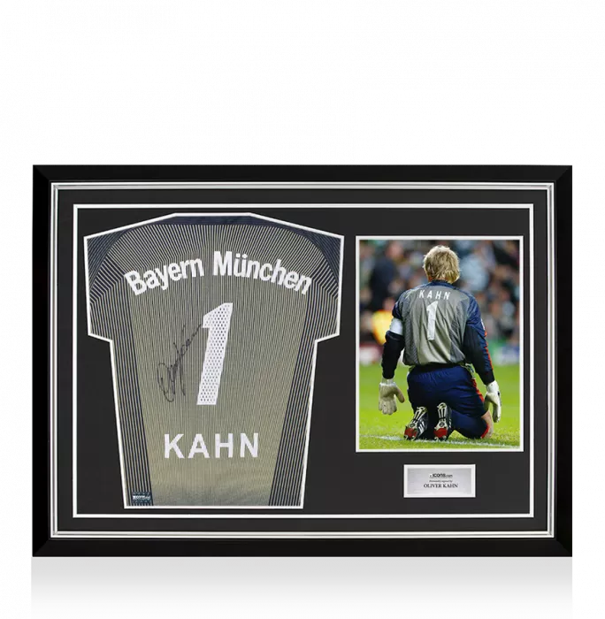 icons Oliver Kahn Back Signed FC Bayern Munich 2003-04 Goalkeeper Shirt In Hero Frame: Option 1