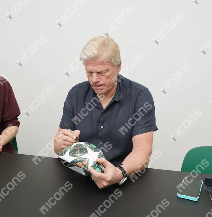 Icons Oliver Kahn Signed UEFA Champions League Ball In Acrylic Case
