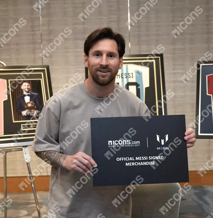 Icons Original Lionel Messi Official Signed Tribute Artwork: FC Barcelona Legend