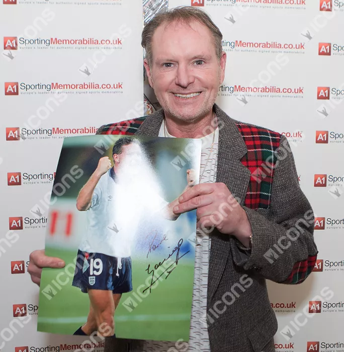 Icons Paul Gascoigne Signed England Photo: A Lion Roars