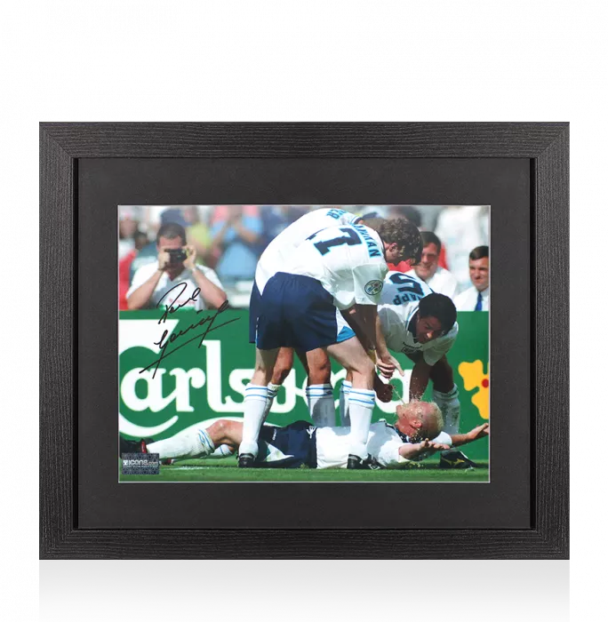icons Paul Gascoigne Signed England Photo In Black Wooden Frame: Dentist Chair Celebration