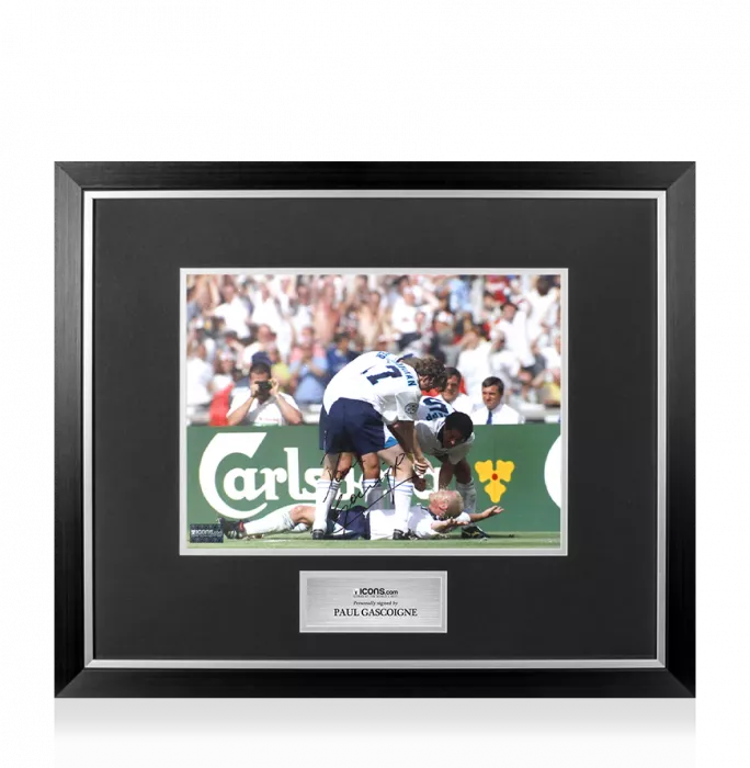 icons Paul Gascoigne Signed England Photo In Premium Photo Frame: Dentist Chair Celebration