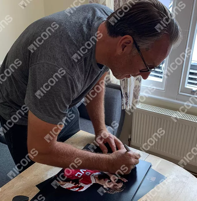 Icons Paul Merson Signed Arsenal Photo: Legendary Celebration