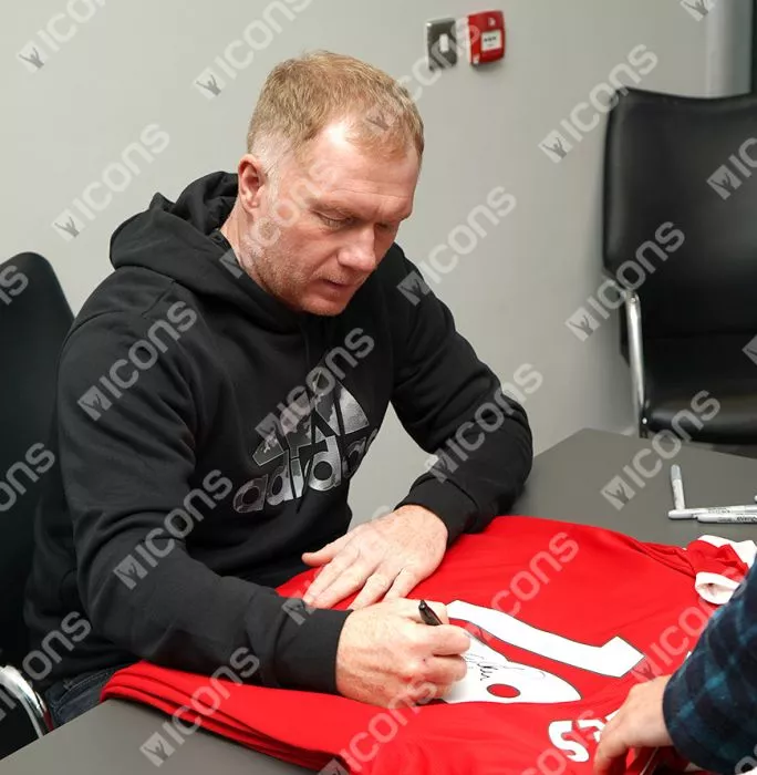Icons Paul Scholes Back Signed Manchester United 2021-22 Home Shirt: UCL Edition In Hero Frame: Option 1