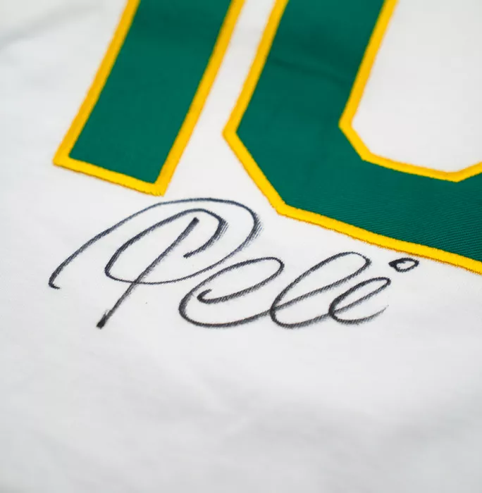 Icons Pele Back Signed New York Cosmos Shirt In Hero Frame: Option 1