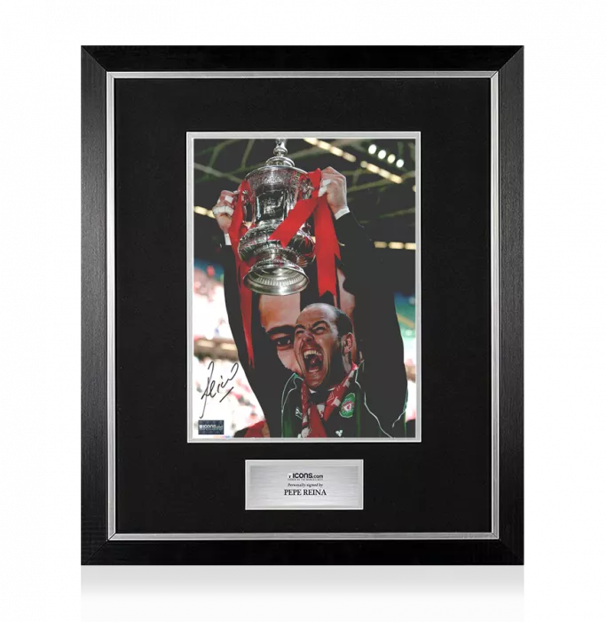 Icons Pepe Reina Signed And Framed Liverpool Photo In Premium Photo Frame: 2006 FA Cup Winner
