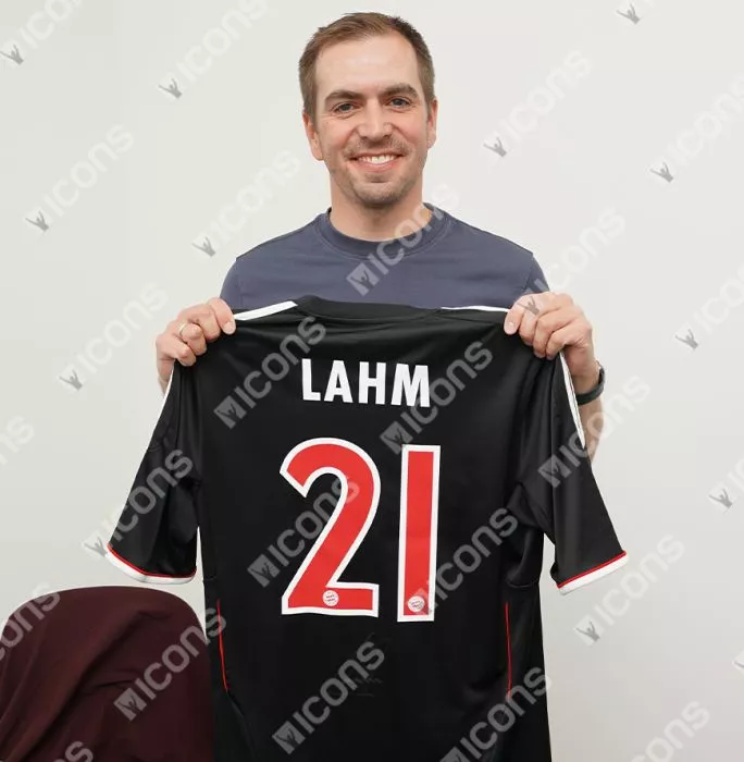 Icons Philipp Lahm Back Signed FC Bayern Munich 2011-12 Third Shirt In Classic Frame