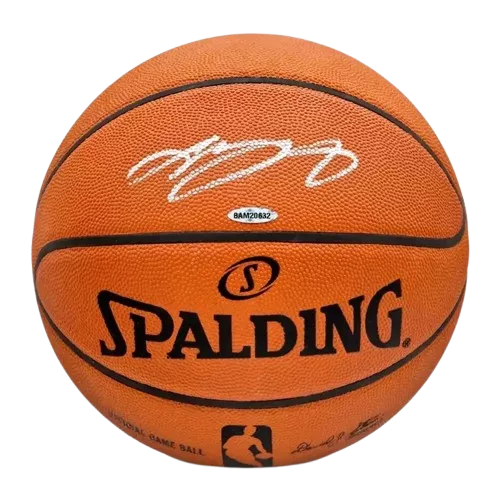 icons PRE-ORDER LeBron James Signed Spalding Basketball
