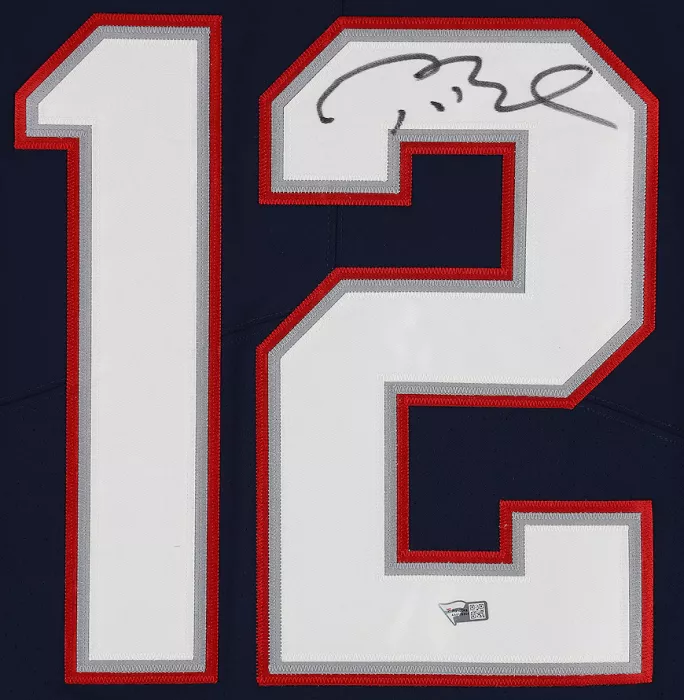 Icons PRE-ORDER Tom Brady Signed New England Patriots Elite Home Jersey
