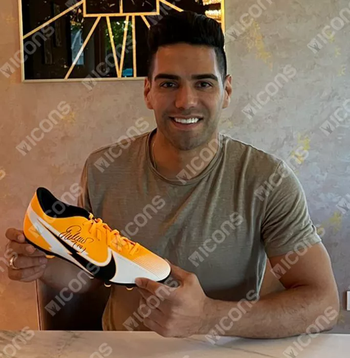 Icons Radamel Falcao Official UEFA Europa League Signed Orange And White Nike Mercurial Vapor Boot In Acrylic Case