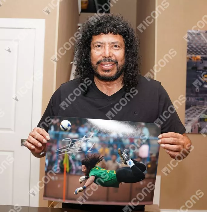 Icons Rene Higuita Signed Colombia Photo In Black Wooden Frame: Iconic Scorpion Kick