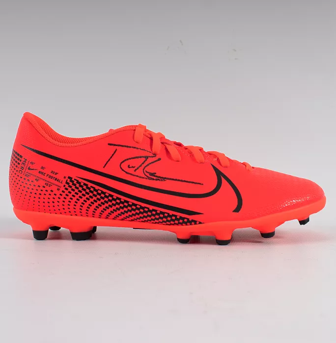 Icons Robbie Keane Signed Red And Black Nike Mercurial Vapor Boot