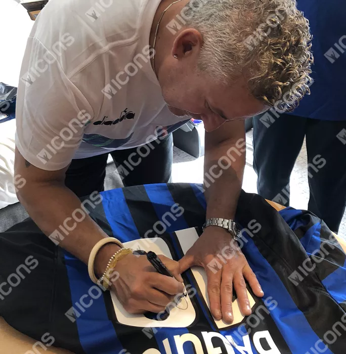 Icons Roberto Baggio Back Signed Internazionale 1998-00 Home Shirt