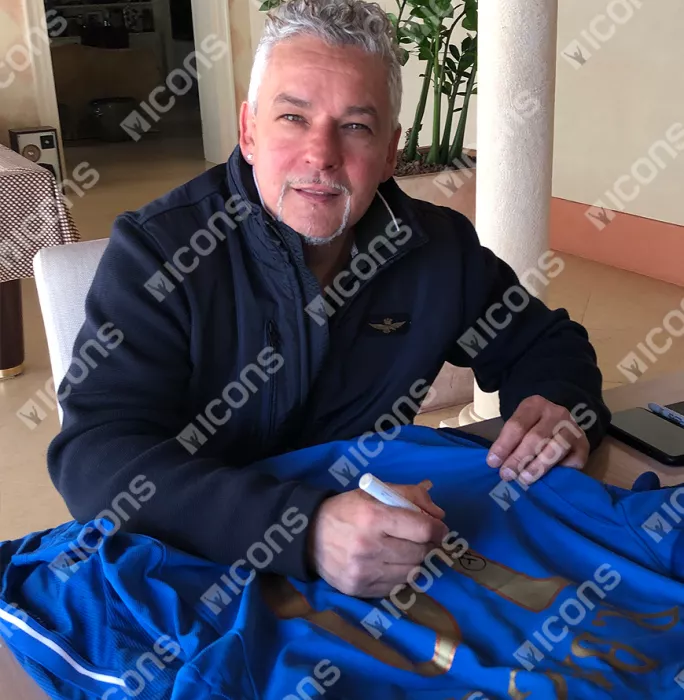 Icons Roberto Baggio Back Signed Italy 2004 Home Shirt In Hero Frame: Option 1