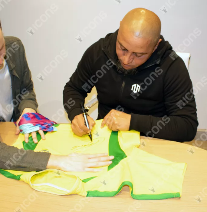 Icons Roberto Carlos Front Signed Brazil 2002-04 Home Shirt