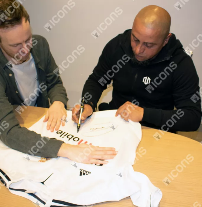 Icons Roberto Carlos Front Signed Real Madrid 2003-04 Home Shirt In Classic Frame