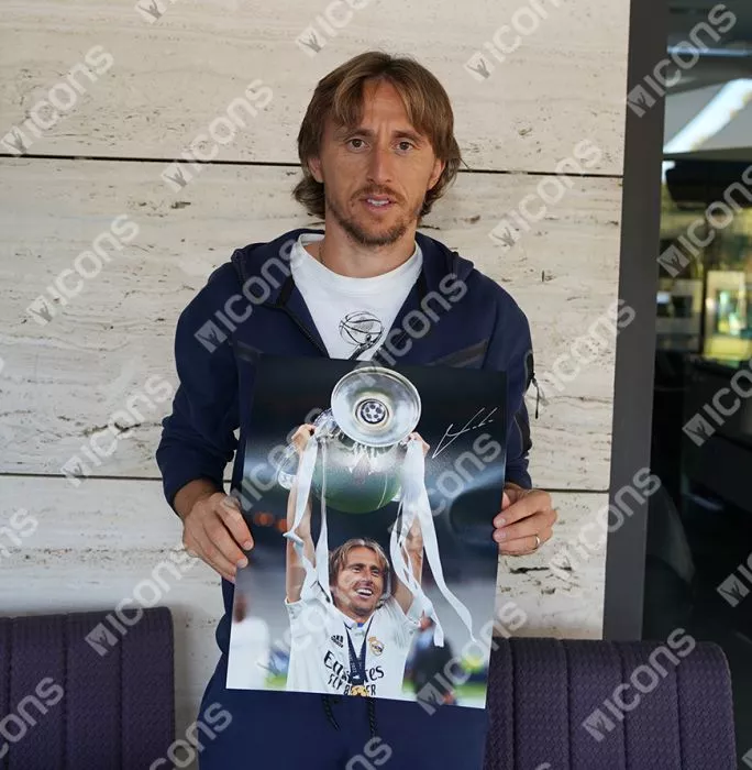 Icons Roberto Carlos & Luka Modric Signed Real Madrid CF Photos In Dual Photo Frame