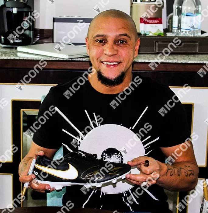 Icons Roberto Carlos Signed Black And Gold Nike Tiempo Boot