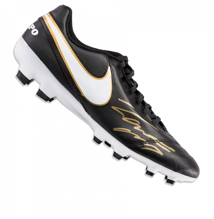icons Roberto Carlos Signed Black and Gold Nike Tiempo Boot