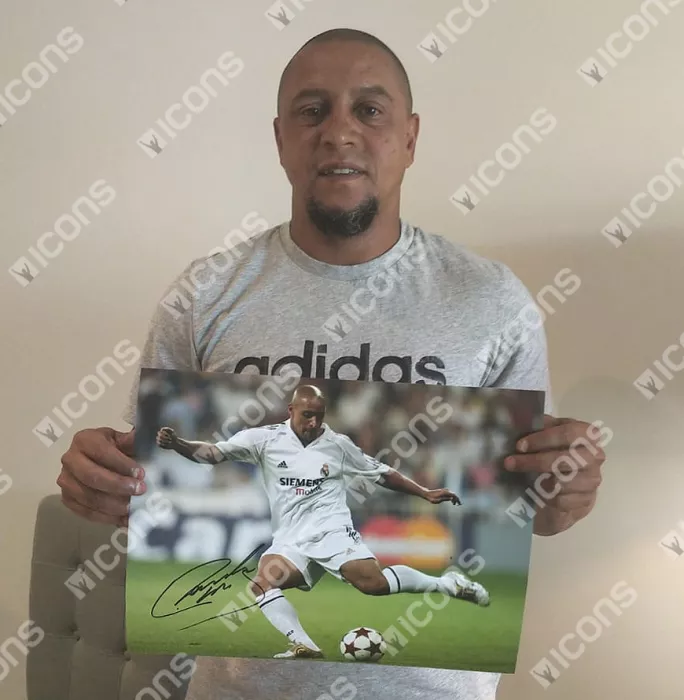 Icons Roberto Carlos Signed Real Madrid Photo: UEFA Champions League Icon