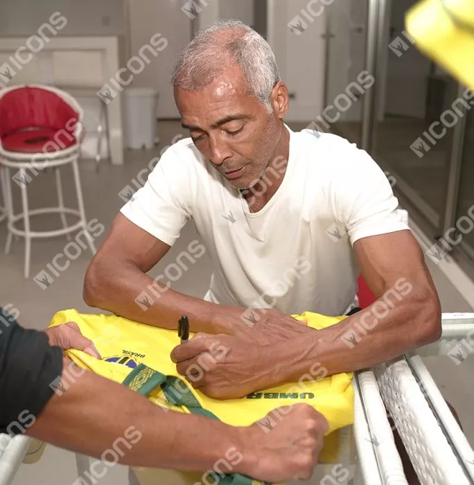 Icons Romario Front Signed Brazil 1994 Home Shirt In Classic Frame