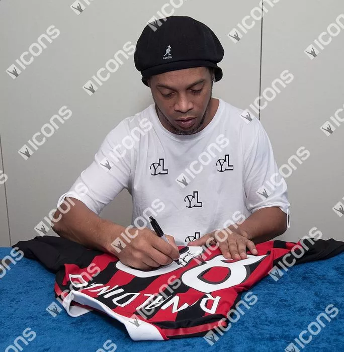 Icons Ronaldinho Back Signed And Framed AC Milan 2009-10 Home Shirt