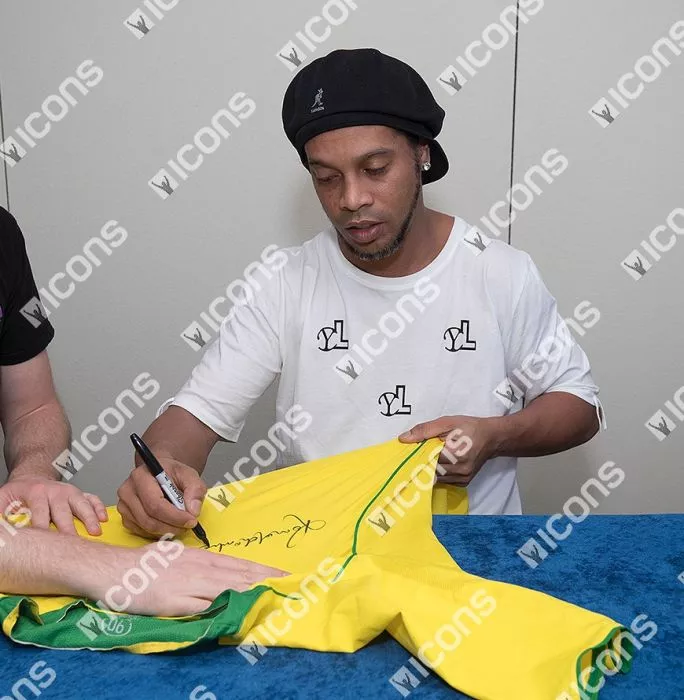Icons Ronaldinho Front Signed Brazil 2004 Home Shirt