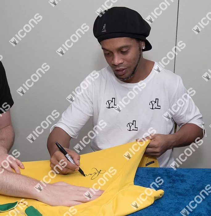Icons Ronaldinho Front Signed Brazil 2006 Home Shirt