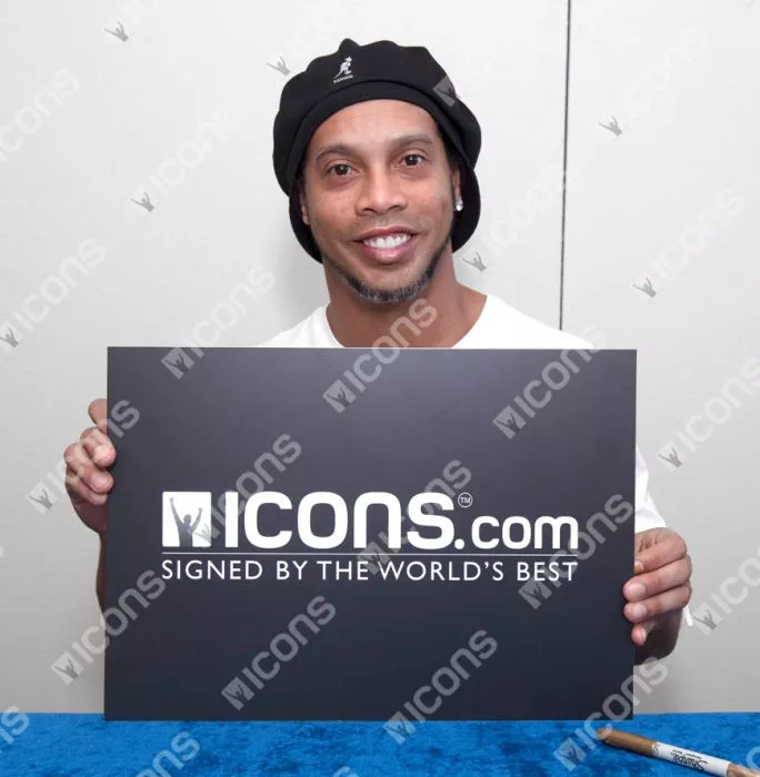 Icons Ronaldinho Official FC Barcelona Back Signed And Framed 2016-17 Home Shirt With Fan Style Numbers