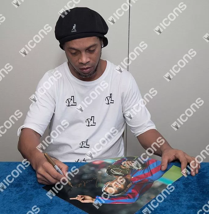 Icons Ronaldinho Signed FC Barcelona Photo: 2005 Ballon D'Or Winner