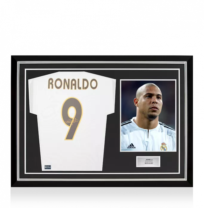icons Ronaldo Back Signed Real Madrid 2003-04 Home Shirt In Hero Frame: Option 1